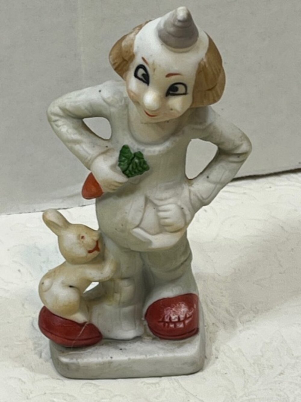 VTG Ceramic Clown Figurine w/ Carrot & Small Rabbit Hand Painted 1.75"x5" Tall